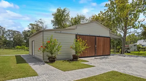 5811 Avenue G 1/2 Santa Fe TX 77510