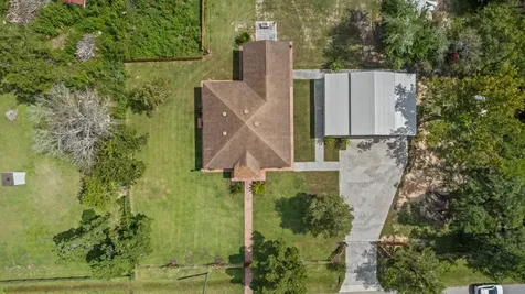 5811 Avenue G 1/2 Santa Fe TX 77510