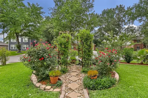 330 Binnacle Way Crosby TX 77532