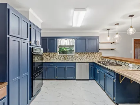 4760 Fieldwood Lane Beaumont TX 77706