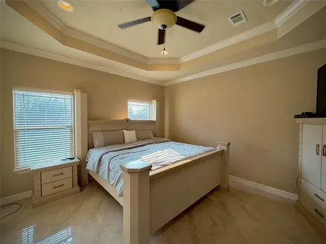 3741 Debbie Avenue Groves TX 77619