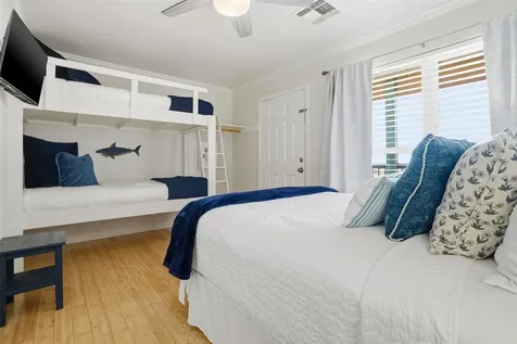 9520 Seawall Boulevard 353 Galveston TX 77554