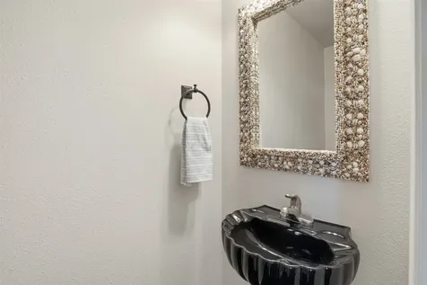 9520 Seawall Boulevard 353 Galveston TX 77554