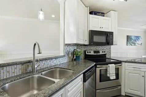 9520 Seawall Boulevard 353 Galveston TX 77554