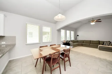 2819 Painted Sunrise Trail Houston TX 77045