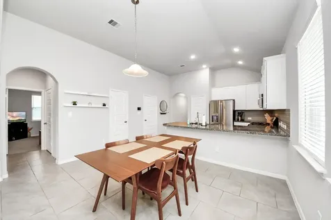 2819 Painted Sunrise Trail Houston TX 77045