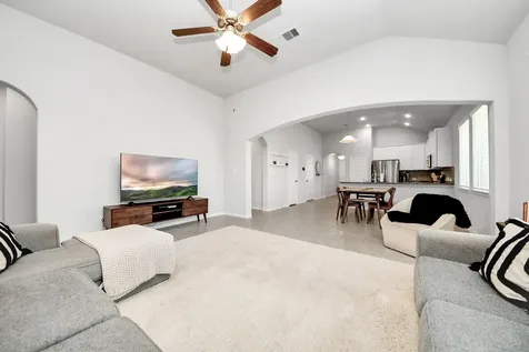 2819 Painted Sunrise Trail Houston TX 77045