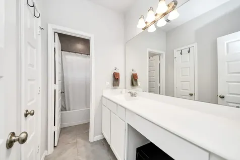 2819 Painted Sunrise Trail Houston TX 77045
