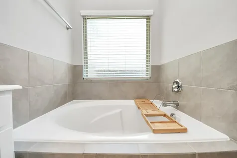 2819 Painted Sunrise Trail Houston TX 77045