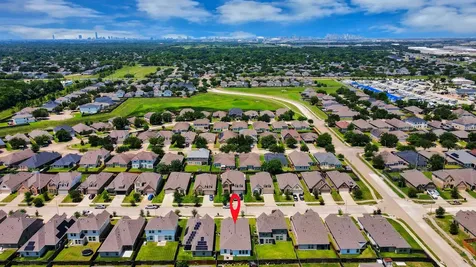 2819 Painted Sunrise Trail Houston TX 77045