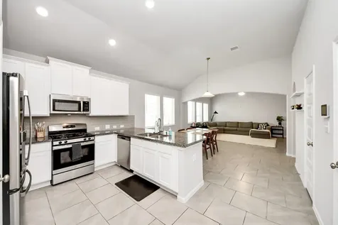 2819 Painted Sunrise Trail Houston TX 77045