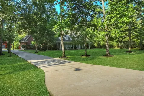 10819 Lake Windcrest Magnolia TX 77354