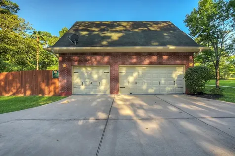 10819 Lake Windcrest Magnolia TX 77354