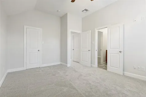 5166 Oasis Park Houston TX 77021