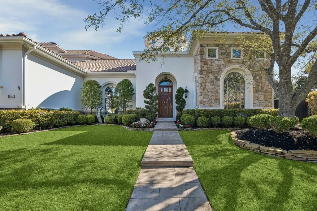 11602 Versailles Lakes Lane Houston TX 77082
