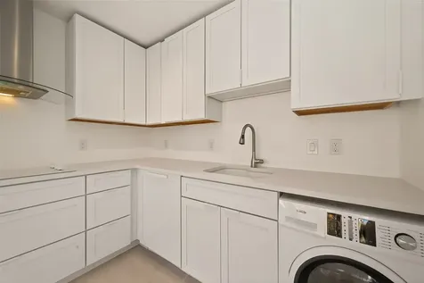 5115 Del Monte Drive 4/d Houston TX 77056