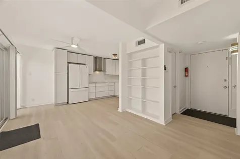 5115 Del Monte Drive 4/d Houston TX 77056