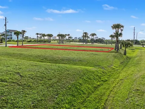 4107 Royal Tern Lane Galveston TX 77554
