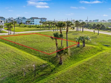 4107 Royal Tern Lane Galveston TX 77554