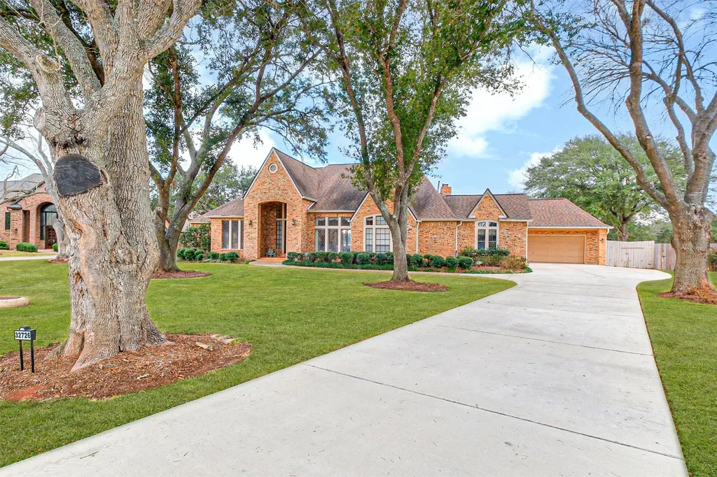 32726 Weybridge Street Fulshear TX 77441