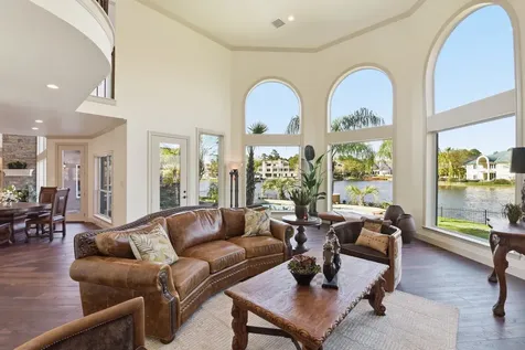 27 Pleasure Cove Drive The Woodlands TX 77381