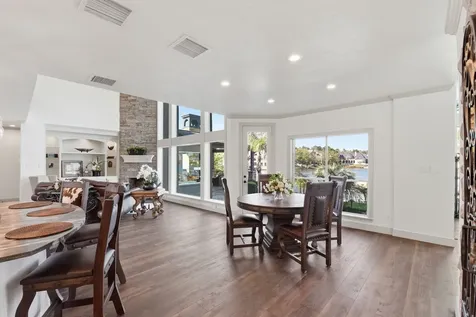 27 Pleasure Cove Drive The Woodlands TX 77381
