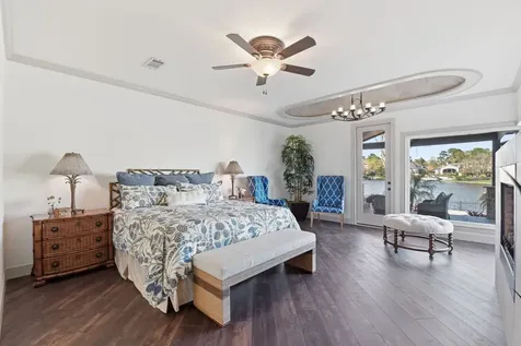27 Pleasure Cove Drive The Woodlands TX 77381