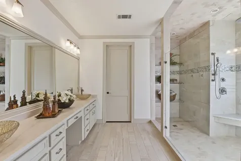 27 Pleasure Cove Drive The Woodlands TX 77381