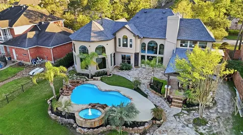 27 Pleasure Cove Drive The Woodlands TX 77381