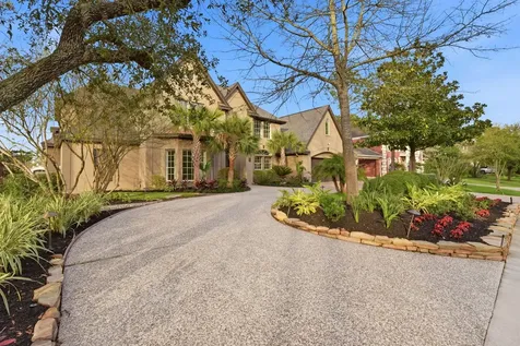 27 Pleasure Cove Drive The Woodlands TX 77381