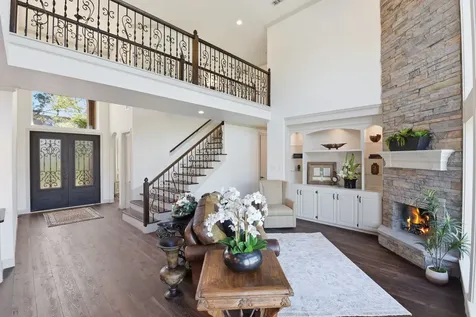 27 Pleasure Cove Drive The Woodlands TX 77381