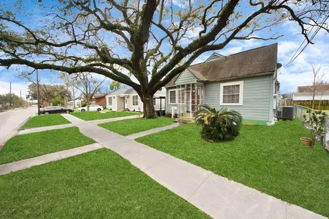 5134 Leeland Street Houston TX 77023