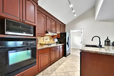 505 Seagrove Street La Porte TX 77571
