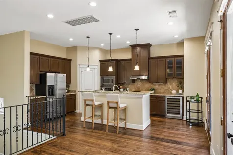437 Jackson Hill Street Houston TX 77007