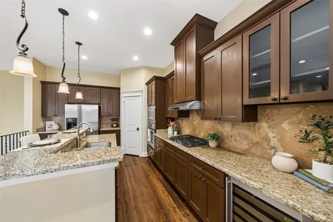 437 Jackson Hill Street Houston TX 77007