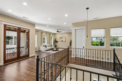 437 Jackson Hill Street Houston TX 77007