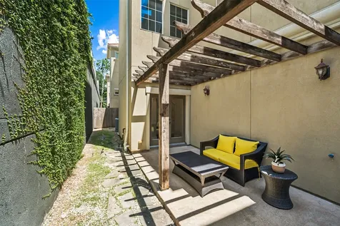 437 Jackson Hill Street Houston TX 77007