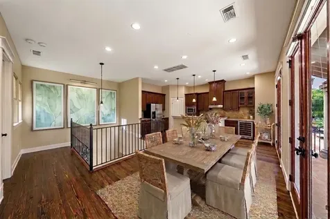 437 Jackson Hill Street Houston TX 77007