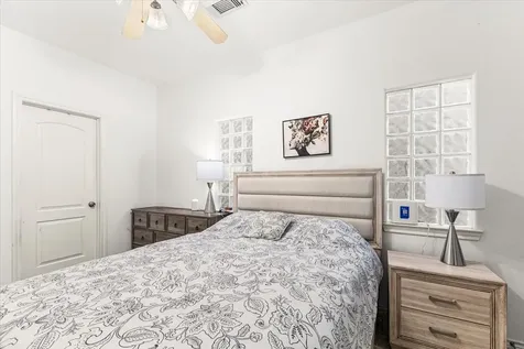 1624 Utah Street Houston TX 77007