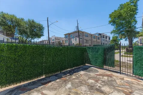 1624 Utah Street Houston TX 77007