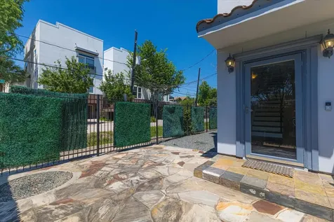 1624 Utah Street Houston TX 77007