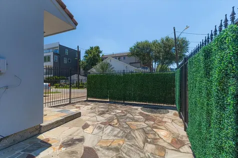 1624 Utah Street Houston TX 77007