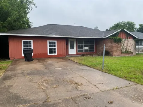 5711 Thrush Drive Houston TX 77033