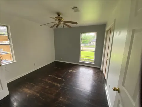 5711 Thrush Drive Houston TX 77033