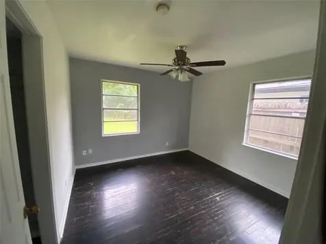 5711 Thrush Drive Houston TX 77033