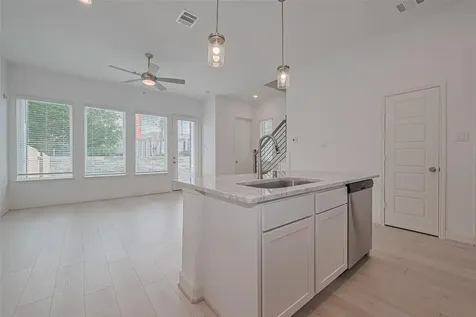 8928 Covenant Place Houston TX 77055