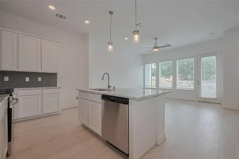 8928 Covenant Place Houston TX 77055