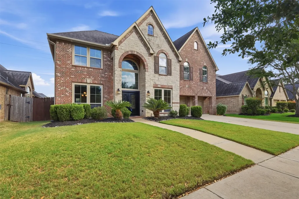 4130 Clover Ridge Lane Sugar Land TX 77479