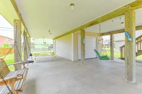 4030 Fort Bend Drive Galveston TX 77554