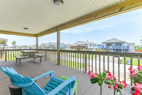 4030 Fort Bend Drive Galveston TX 77554